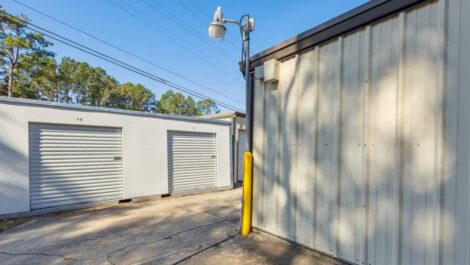 Drive-up units at Almands Self Storage in Moultrie