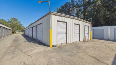 Drive up storage units at Almands Self Storage in Moultrie.