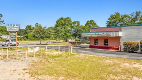 Street view of Old Milltown Storage in Milton, FL.