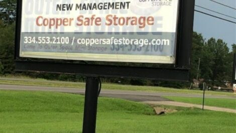 Street sign of Copper Safe Storage - Selma Annex.