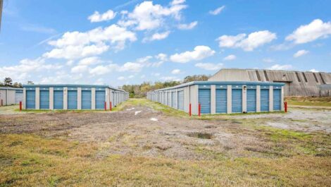 Row of units outdoors at American Premier Storage.