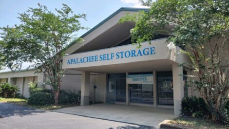Exterior of Apalachee Storage rental office in Tallahassee, FL.
