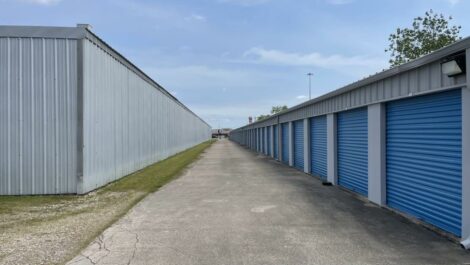 Exterior of storage unit in in Nederland, TX.