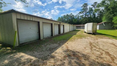 Exterior of storage facility in Columbia, MS.