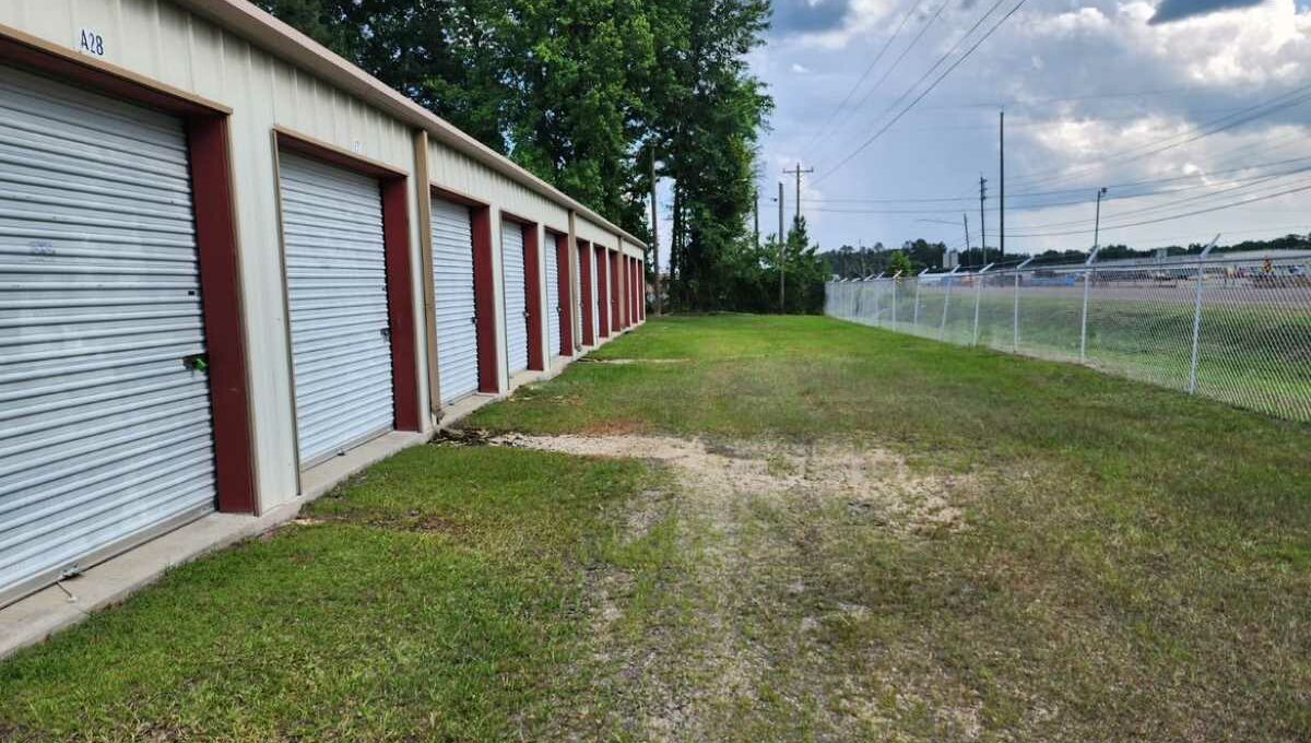 Storage Units & Vehicle Storage in Columbia, MS