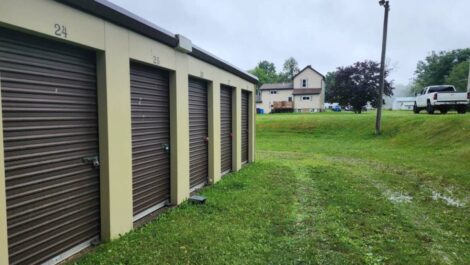 Drive up storage unit with signage for Cherry Tree mini storage in Franklin, PA.
