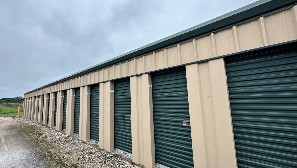 SelfStorage Units & Vehicle Storage in Conroe, TX Lock & Load Storage