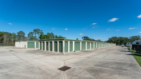 Storage units at Store With Ease in Leesburg, FL.