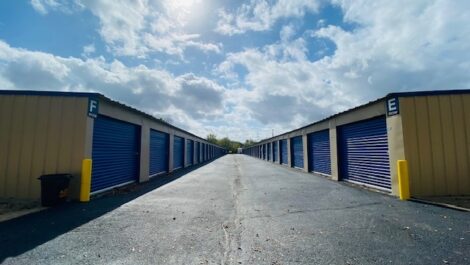 Overview of row F and E storage units.