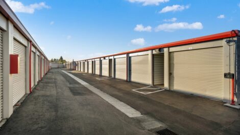 Storage units with easy access drive up.