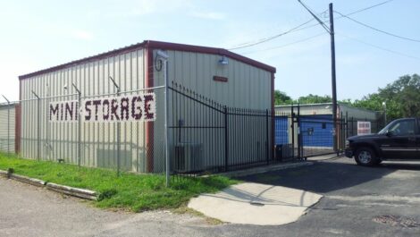 Exterior of Space Self Storage - North Austin storage facility.
