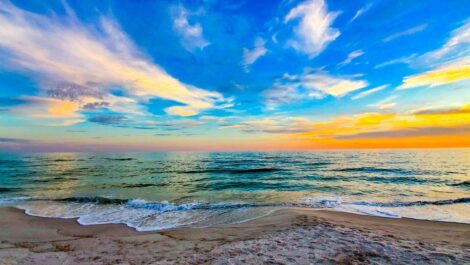 A beautiful sky and ocean at Orange Beach, Alabama.